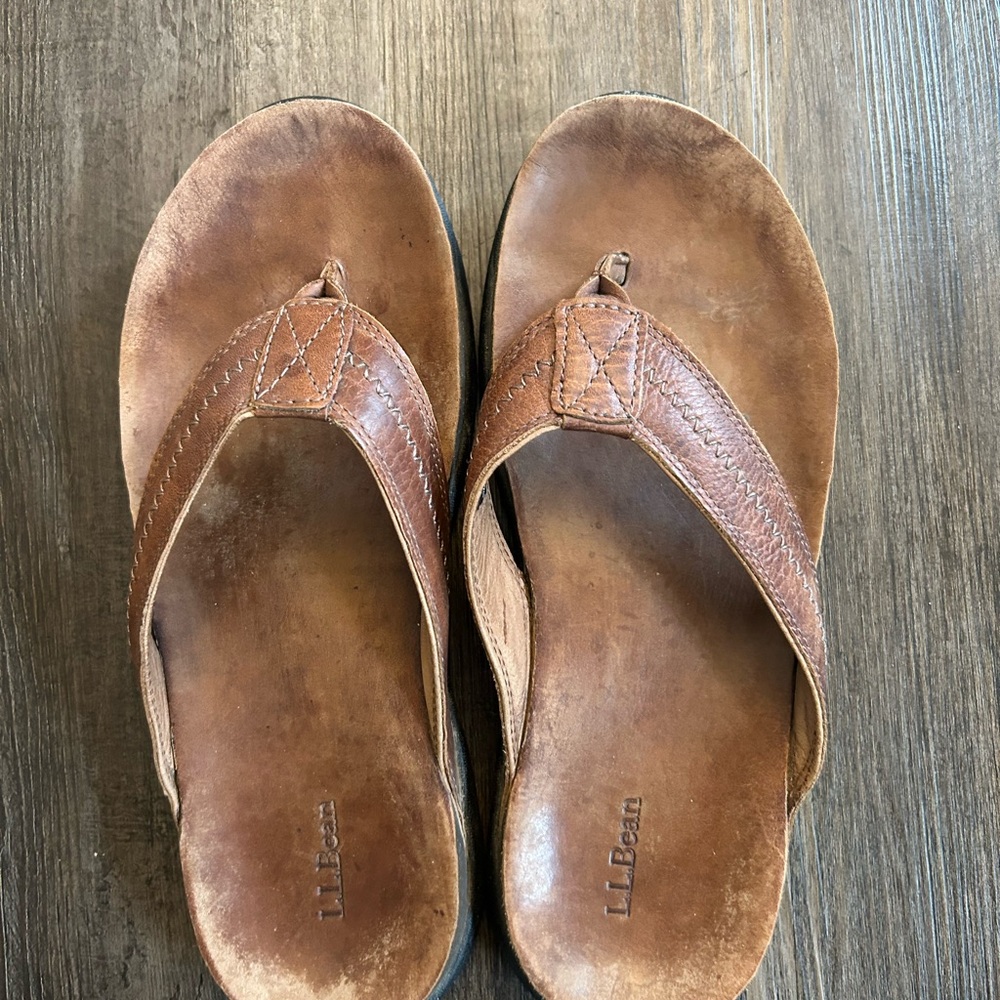 L L Bean men’s sandals